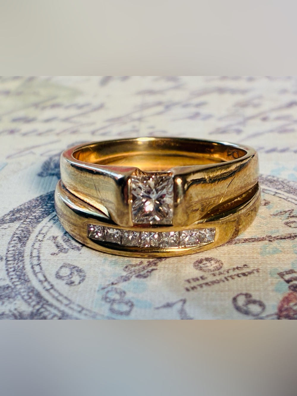 14KT Gold Diamond Estate Ring Size 6